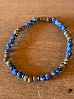 Blue Stone and Olive Wood Beaded Stretch Bracelet